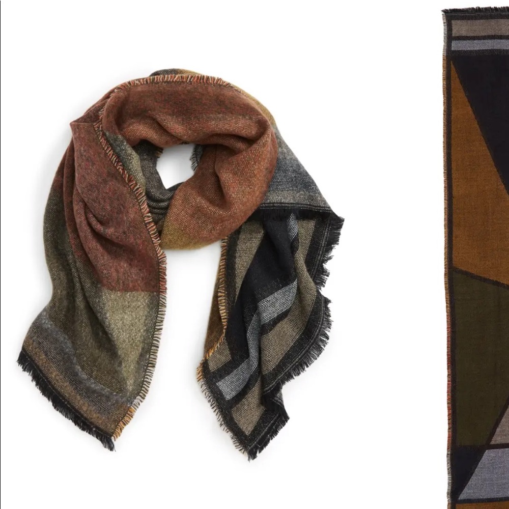 BP geo color block scarf
